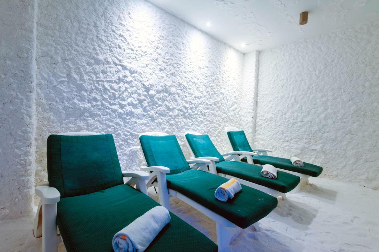 Tofinis 4* Ayia Napa